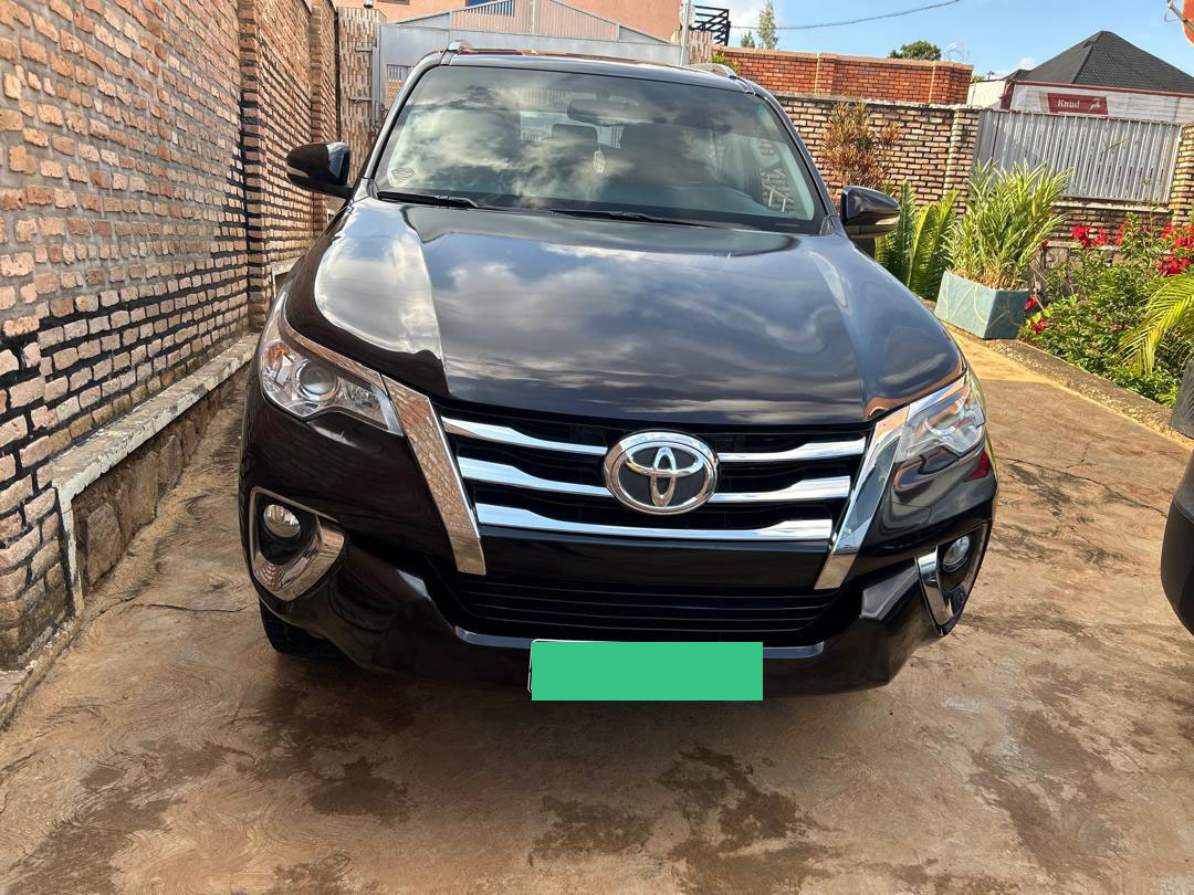  Self-Drive in Rwanda: Best Cars to Rent for City & National Parks - Rent Car Rwanda